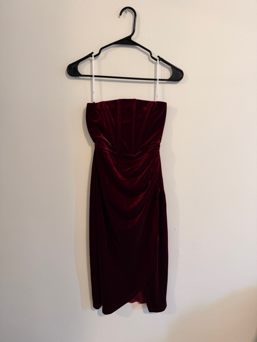 Lulu's Strapless Burgundy Velvet Midi Dress
